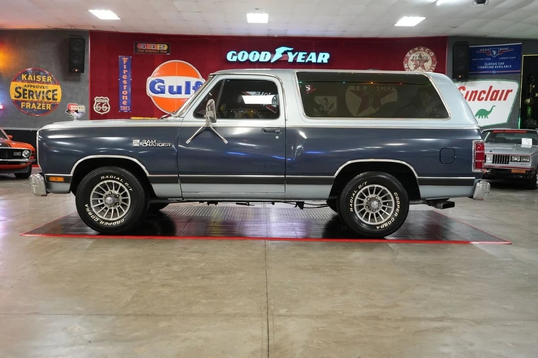 1987 Dodge Ramcharger - Image 20 of 21