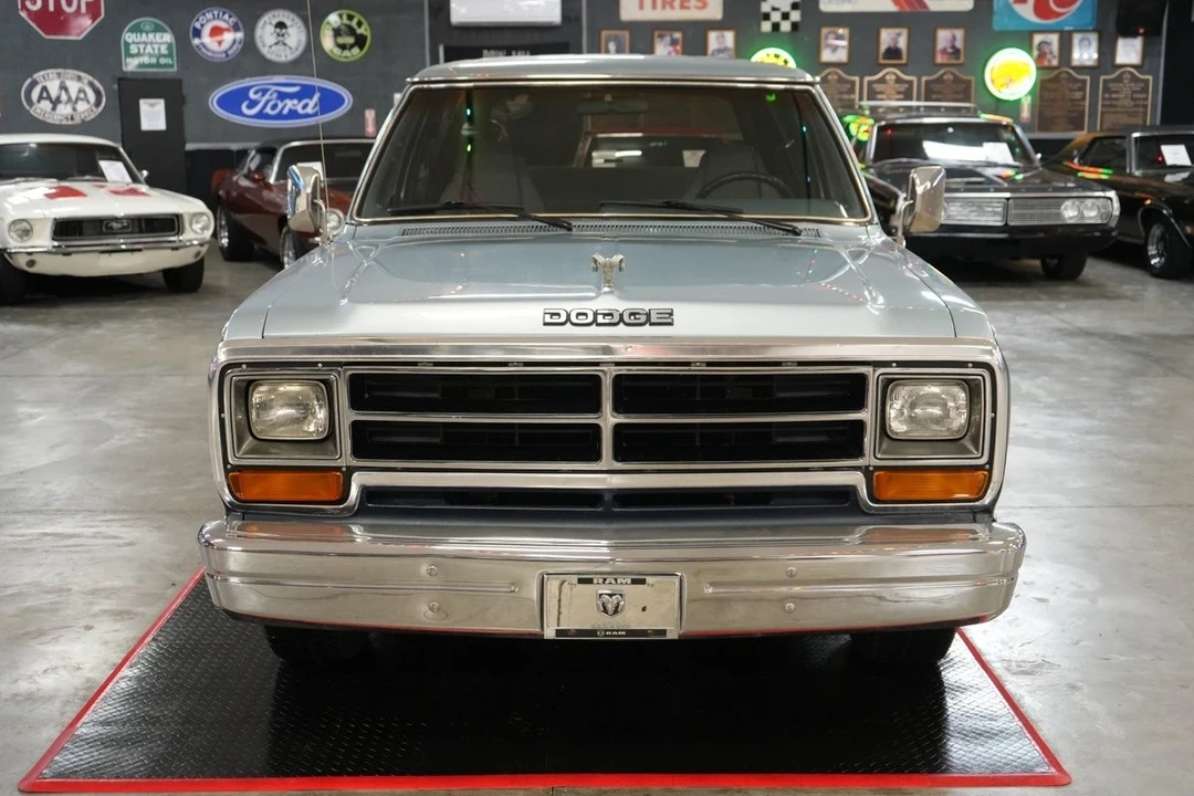 1987 Dodge Ramcharger - Image 9 of 21