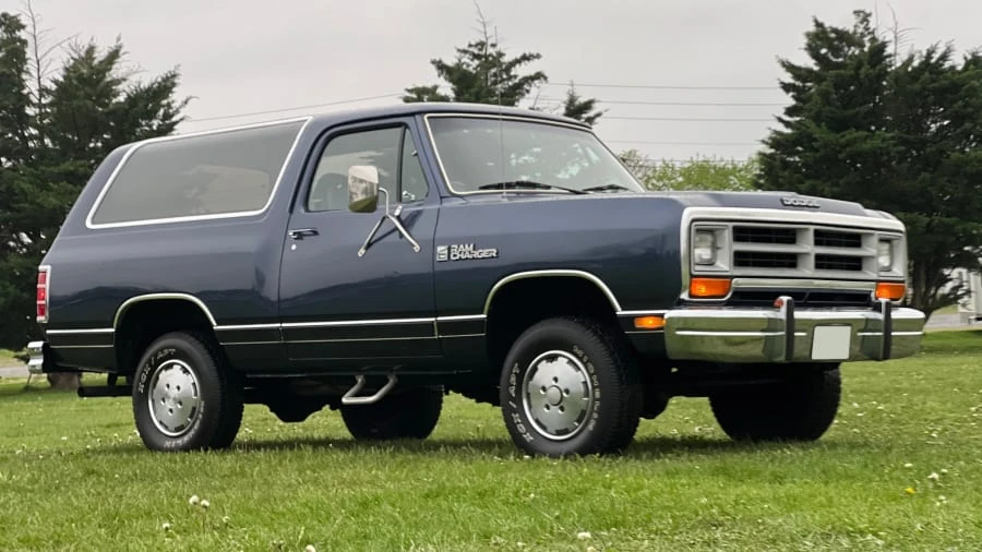 1987 Dodge Ramcharger - Image 6 of 22
