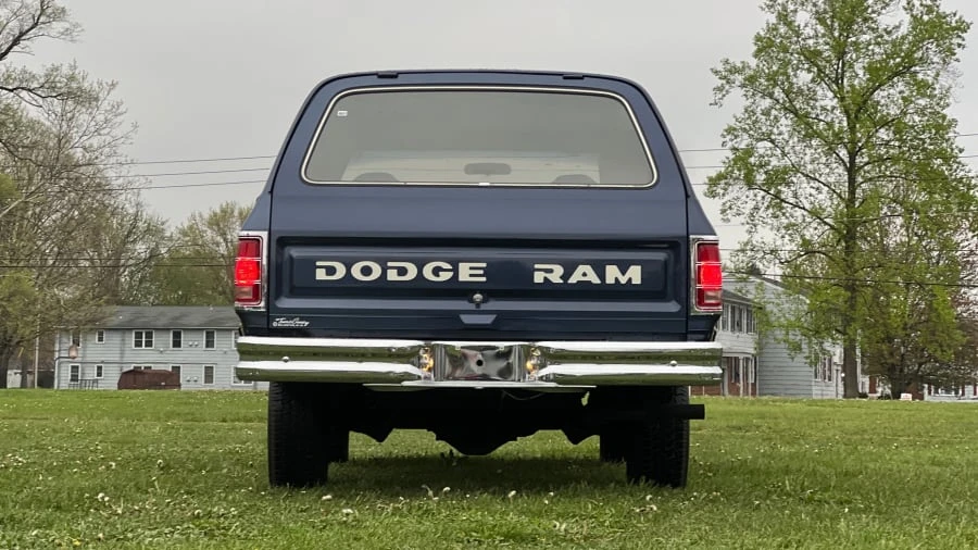 1987 Dodge Ramcharger - Image 5 of 22