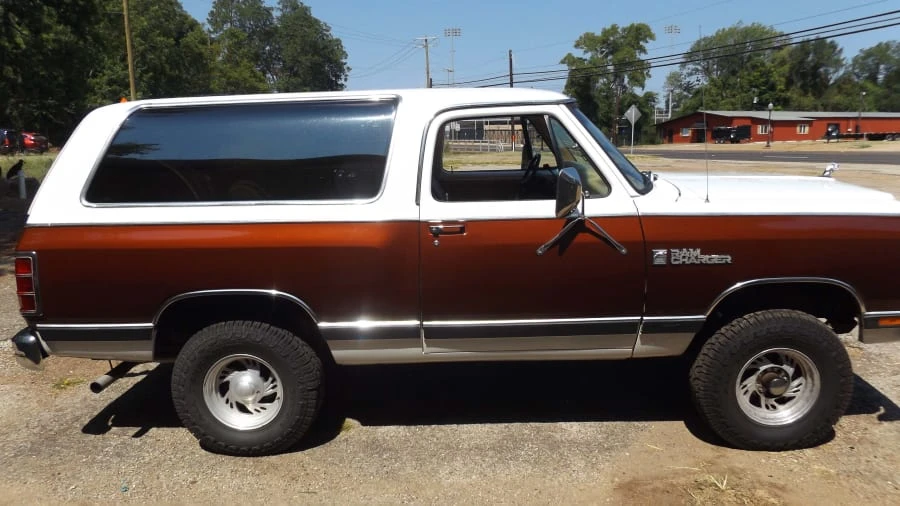 1987 Dodge Ramcharger - Image 5 of 27
