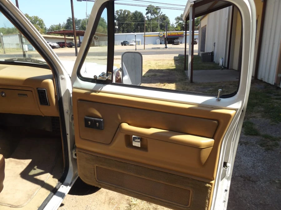 1987 Dodge Ramcharger - Image 22 of 27