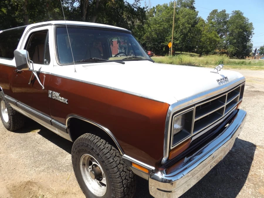 1987 Dodge Ramcharger - Image 6 of 27