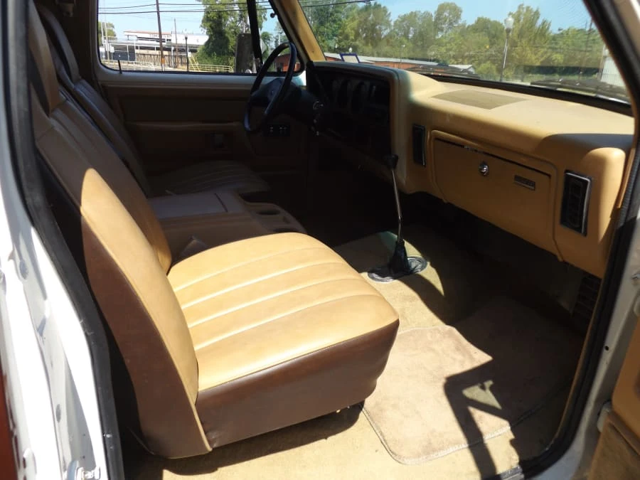 1987 Dodge Ramcharger - Image 23 of 27