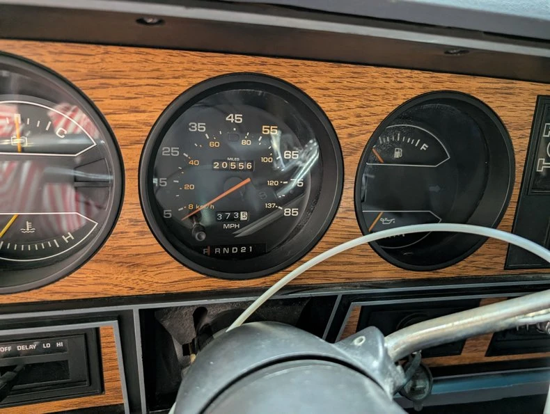 1987 Dodge Ramcharger - Image 9 of 15