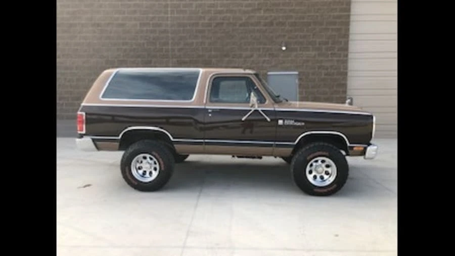 1987 Dodge Ramcharger - Image 2 of 5