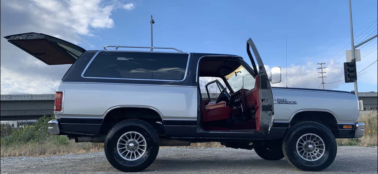 1987 Dodge Ramcharger - Image 10 of 31