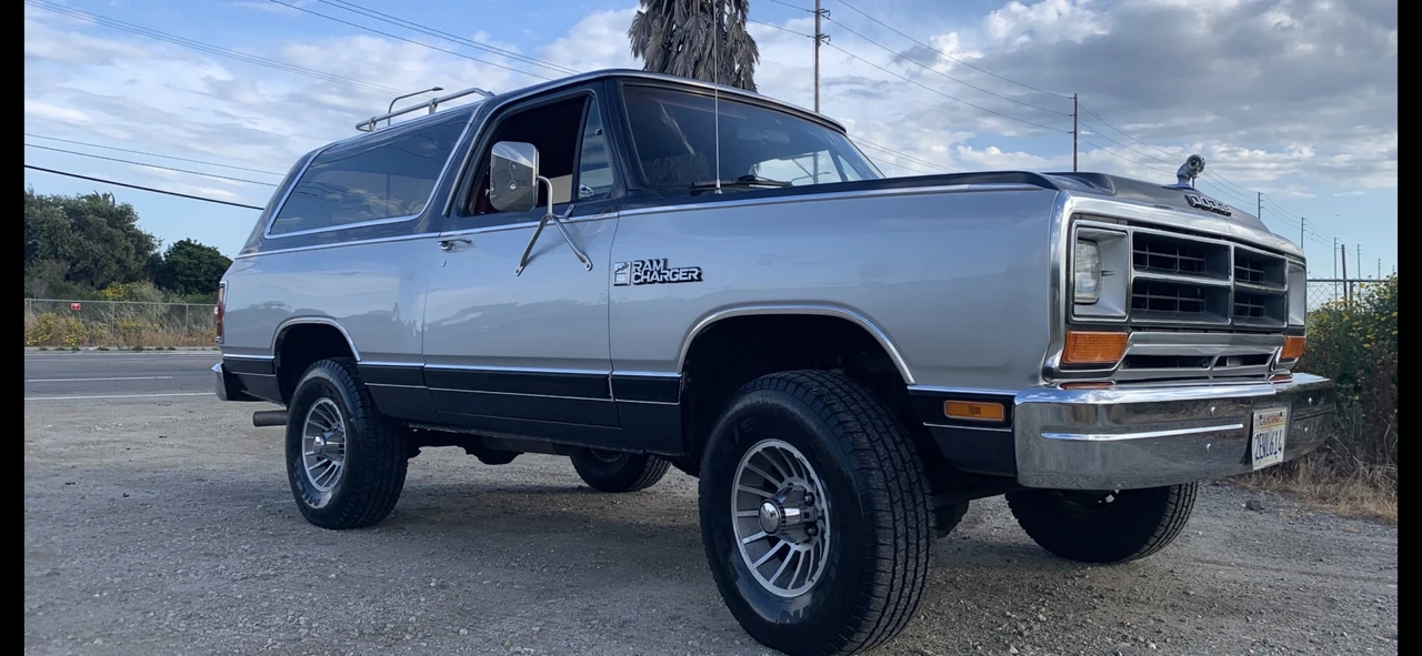 1987 Dodge Ramcharger - Image 7 of 31