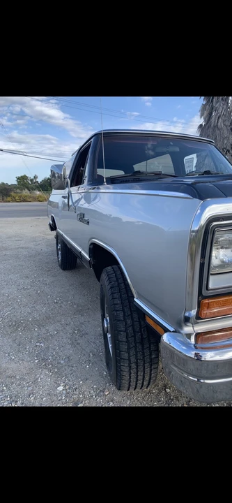 1987 Dodge Ramcharger - Image 8 of 31
