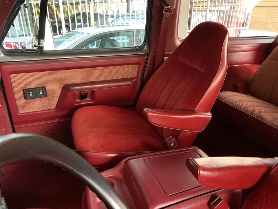 1987 Dodge Ramcharger - Image 24 of 31