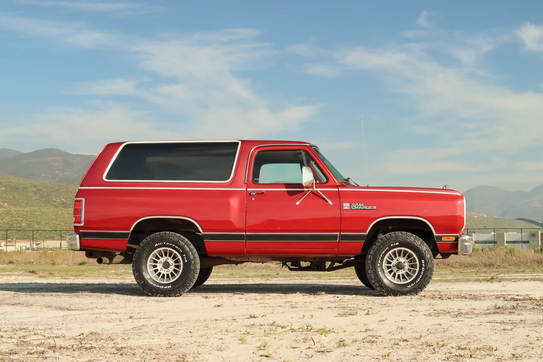 1987 Dodge Ramcharger - Image 10 of 31