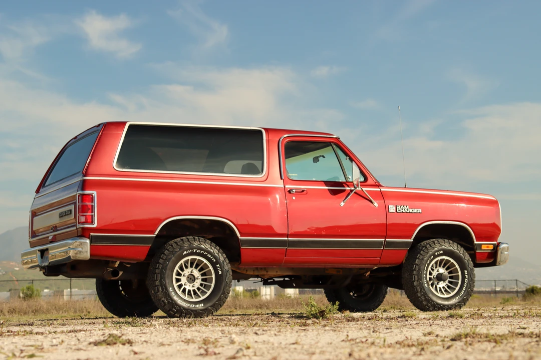 1987 Dodge Ramcharger - Image 12 of 31