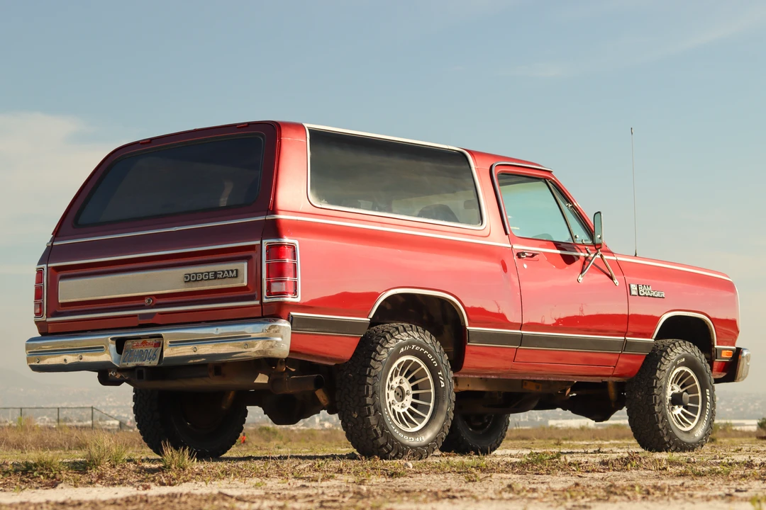 1987 Dodge Ramcharger - Image 13 of 31