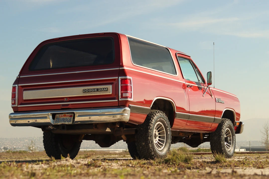 1987 Dodge Ramcharger - Image 16 of 31