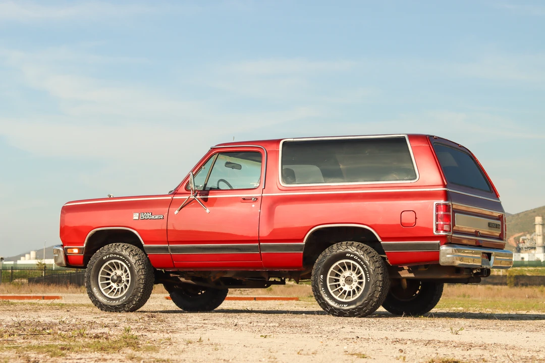 1987 Dodge Ramcharger - Image 28 of 31
