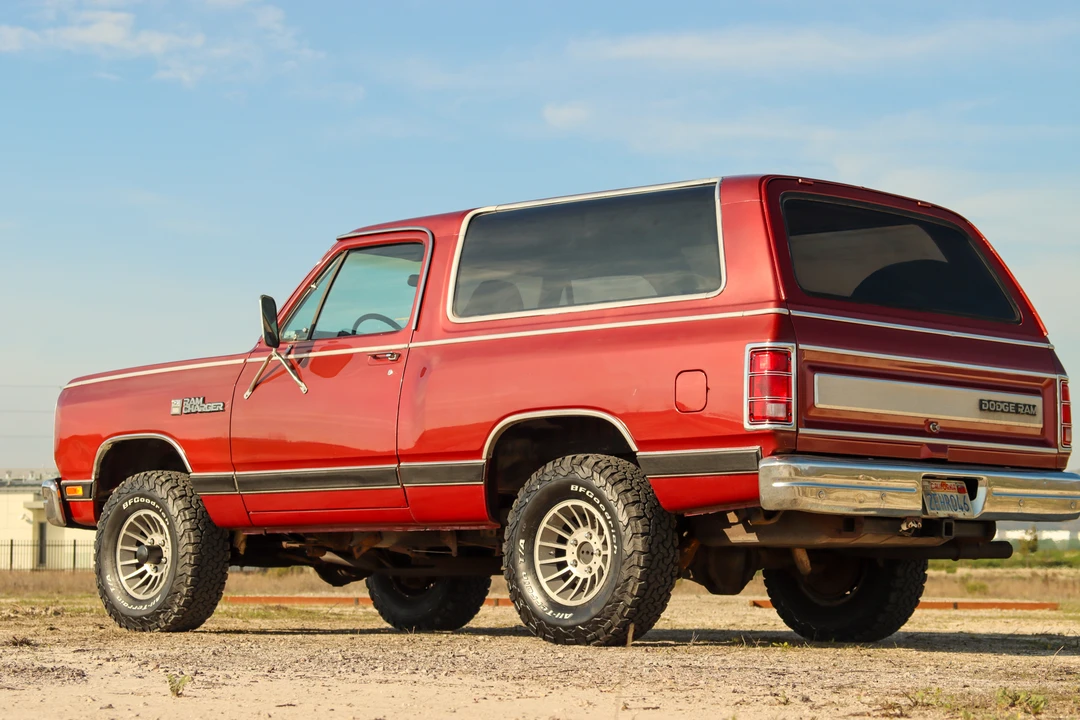 1987 Dodge Ramcharger - Image 26 of 31