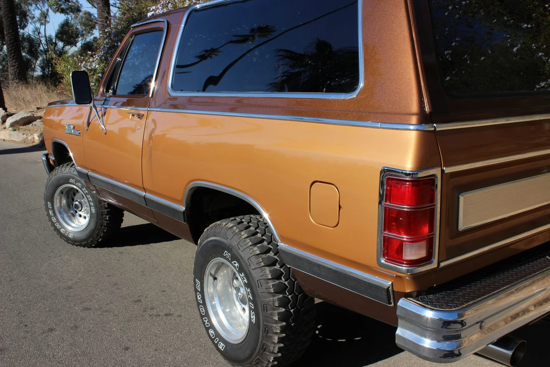 1987 Dodge Ramcharger - Image 8 of 31
