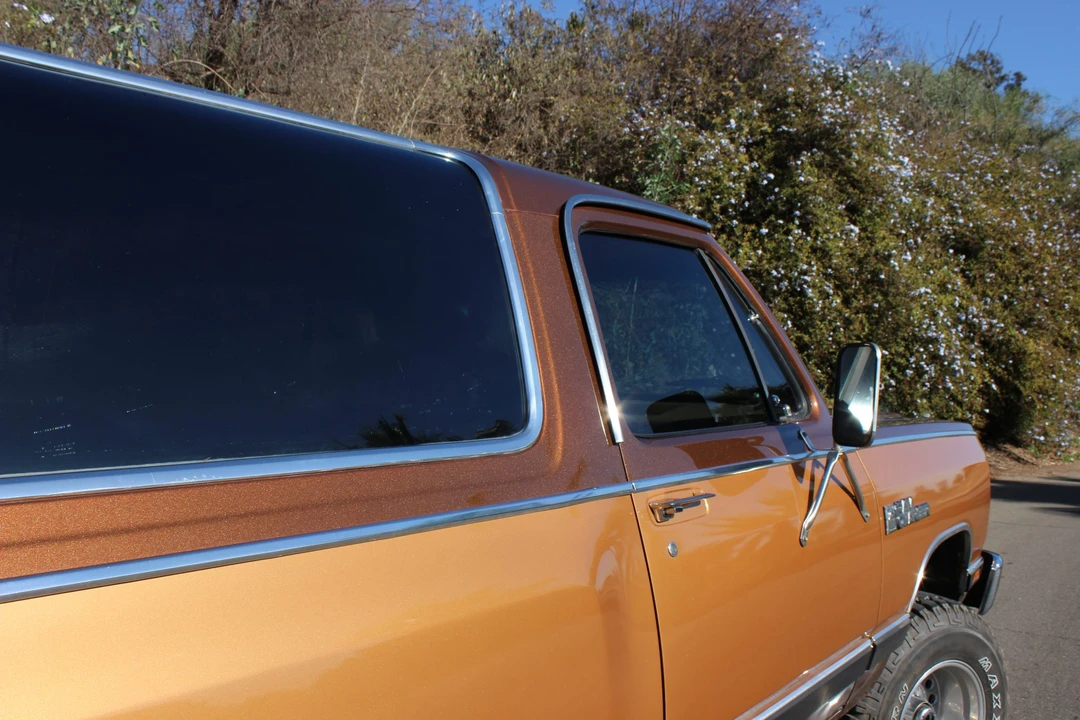 1987 Dodge Ramcharger - Image 10 of 31