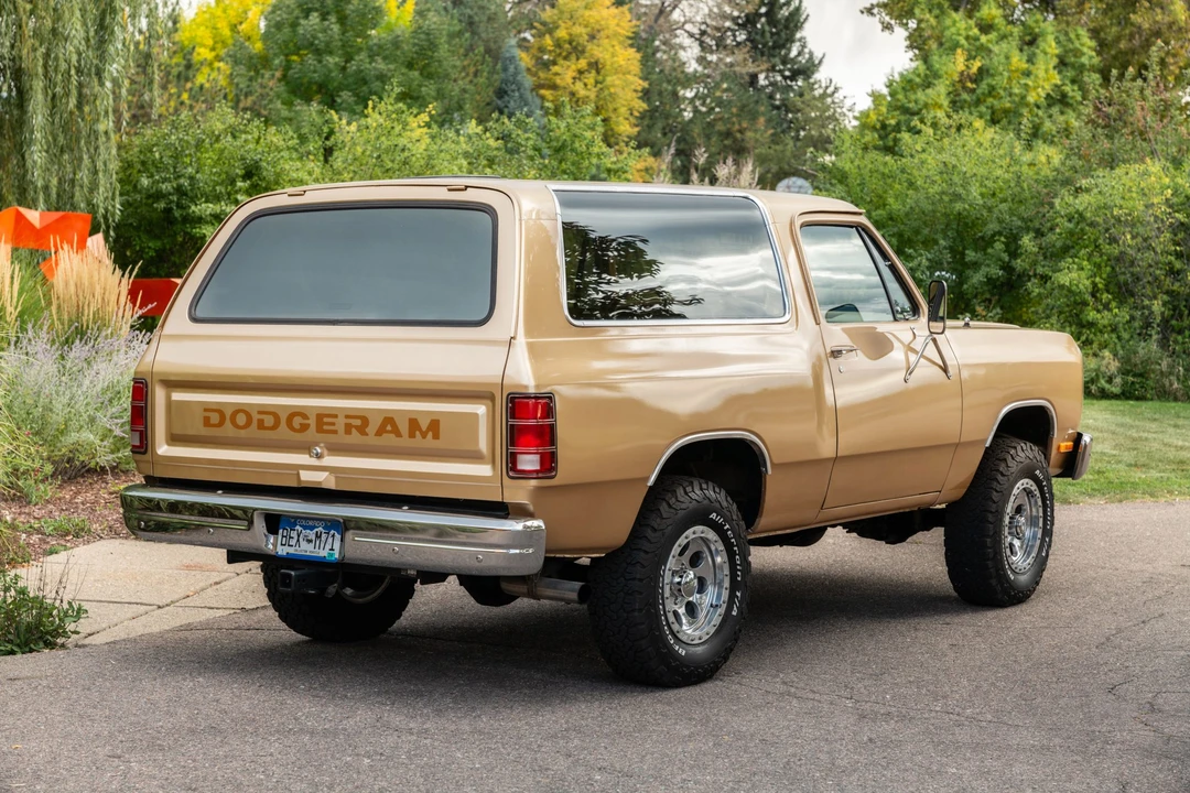 1987 Dodge Ramcharger - Image 8 of 31