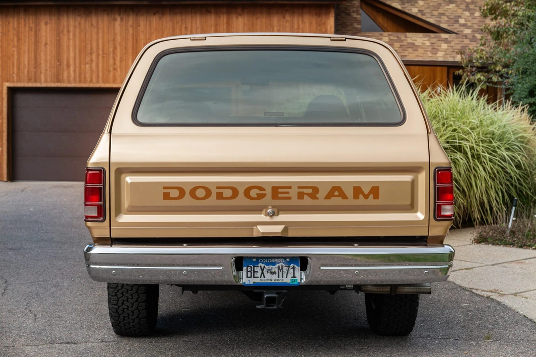 1987 Dodge Ramcharger - Image 9 of 31