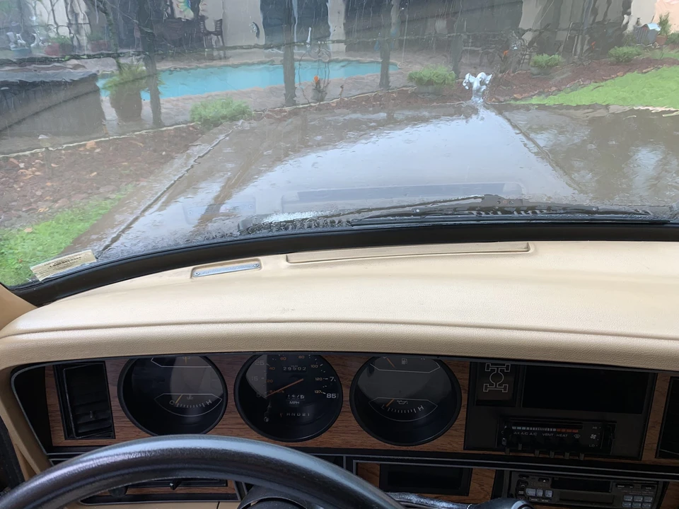 1987 Dodge Ramcharger - Image 27 of 31