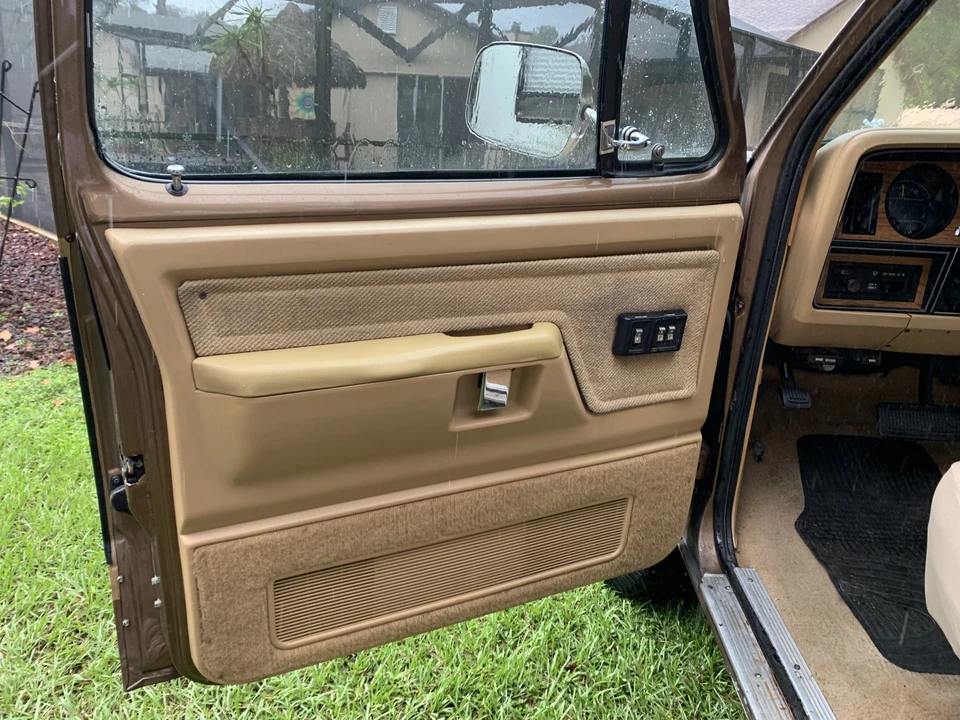 1987 Dodge Ramcharger - Image 21 of 31