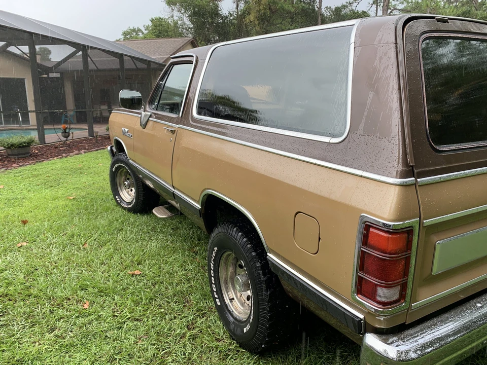1987 Dodge Ramcharger - Image 14 of 31