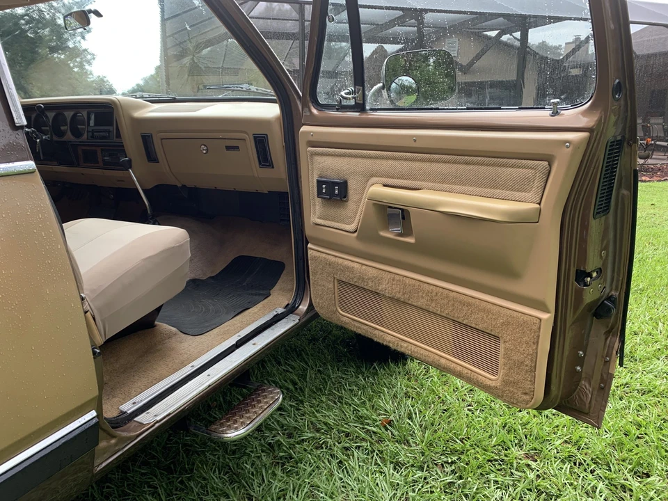1987 Dodge Ramcharger - Image 22 of 31