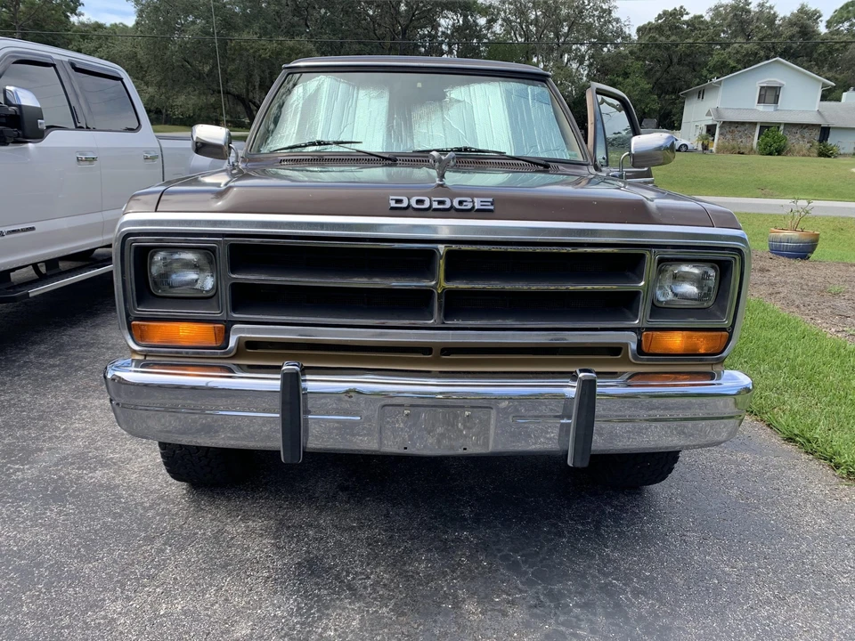 1987 Dodge Ramcharger - Image 9 of 31