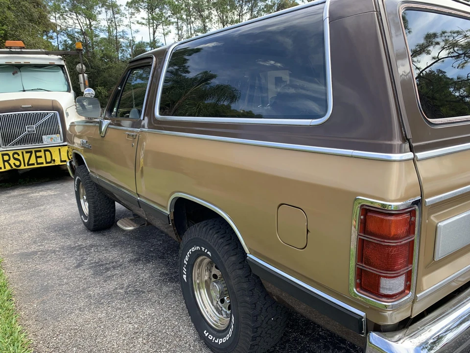 1987 Dodge Ramcharger - Image 15 of 31