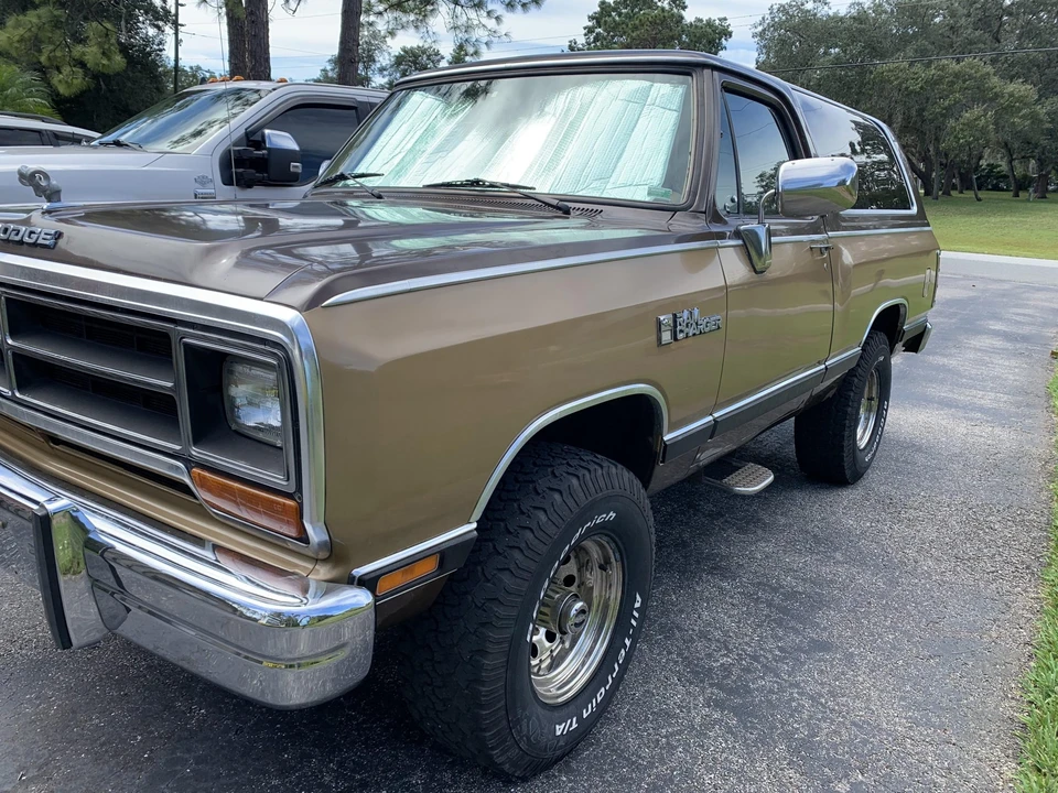 1987 Dodge Ramcharger - Image 16 of 31
