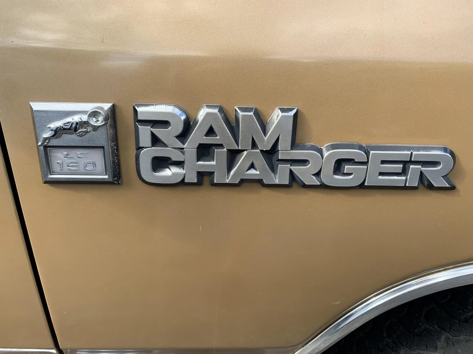 1987 Dodge Ramcharger - Image 18 of 31