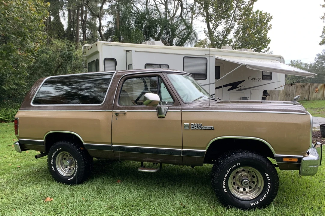 1987 Dodge Ramcharger - Image 6 of 31