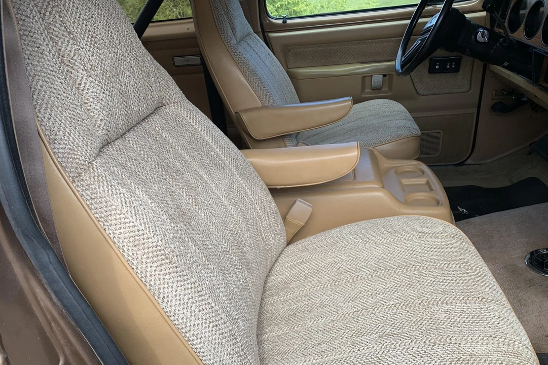 1987 Dodge Ramcharger - Image 23 of 31