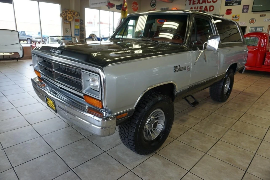 1987 Dodge Ramcharger - Image 3 of 31