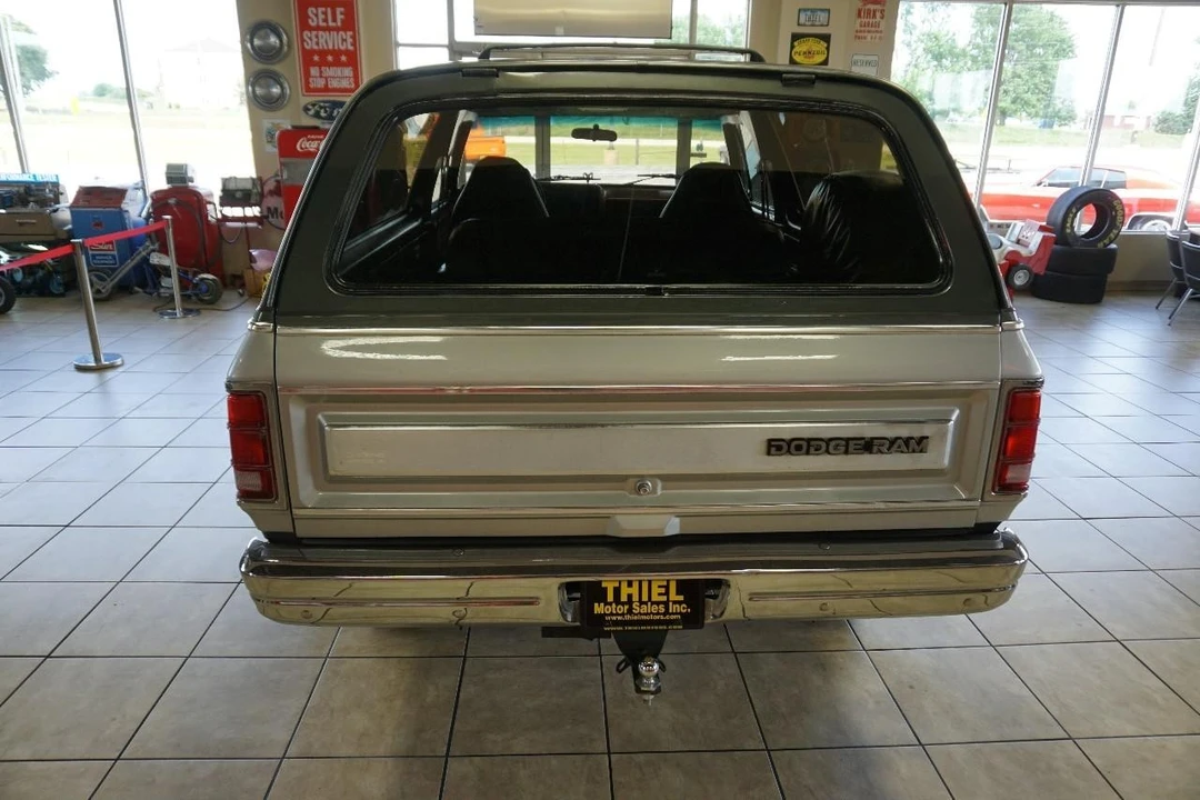 1987 Dodge Ramcharger - Image 6 of 31