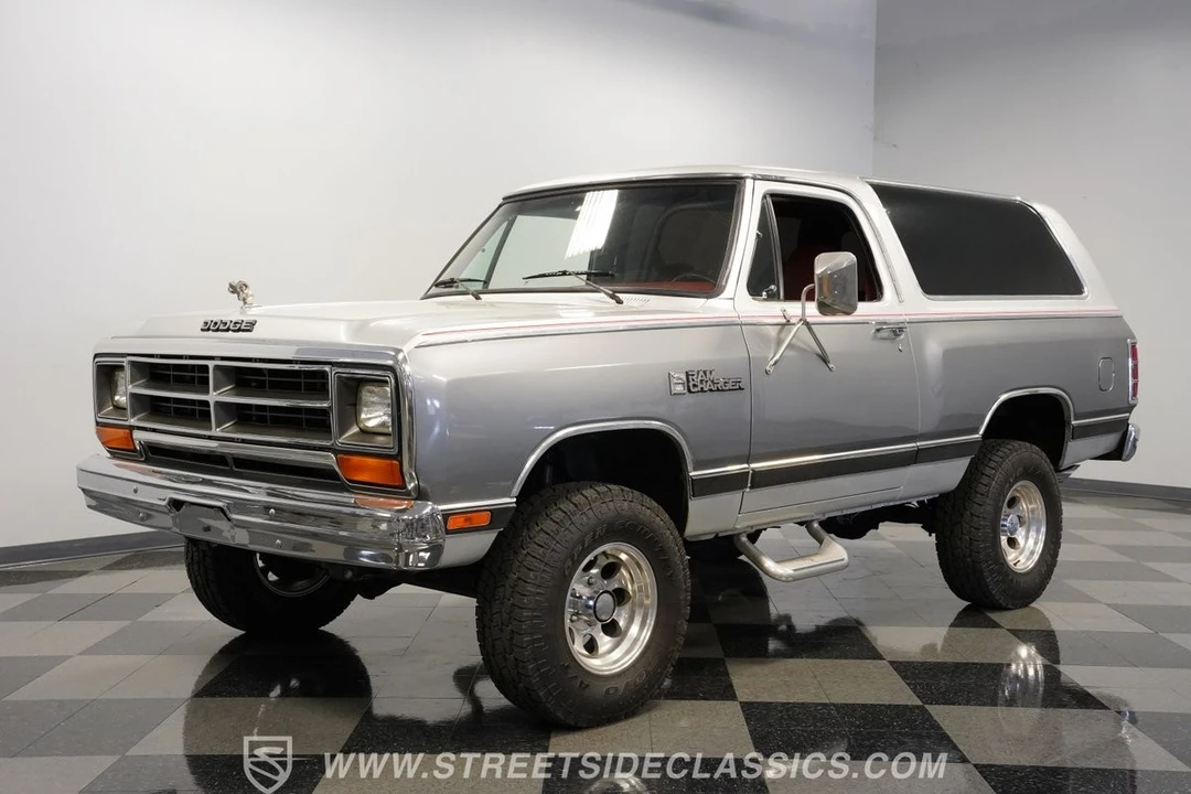 1987 Dodge Ramcharger - Image 6 of 12