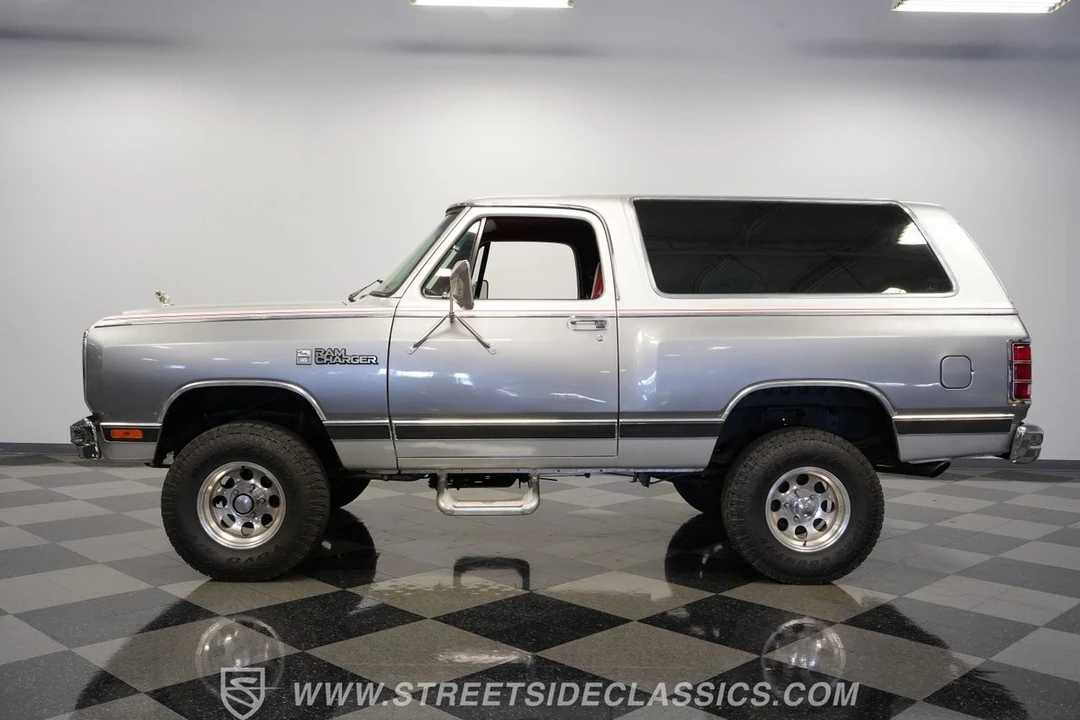 1987 Dodge Ramcharger - Image 3 of 12