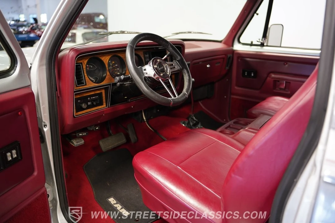 1987 Dodge Ramcharger - Image 5 of 12