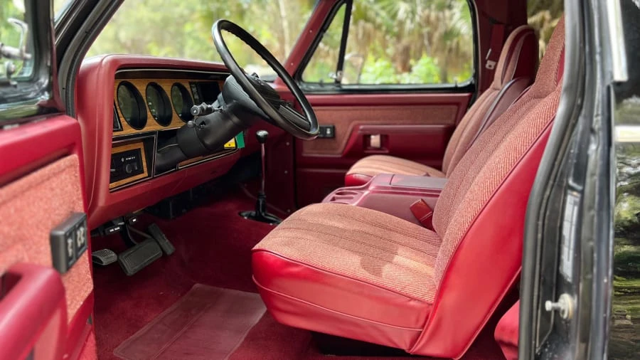 1987 Dodge Ramcharger - Image 3 of 31