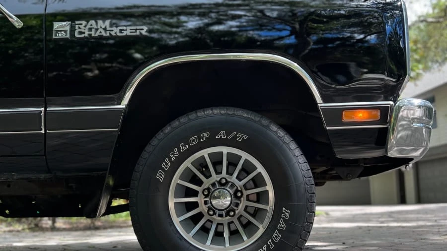 1987 Dodge Ramcharger - Image 25 of 31