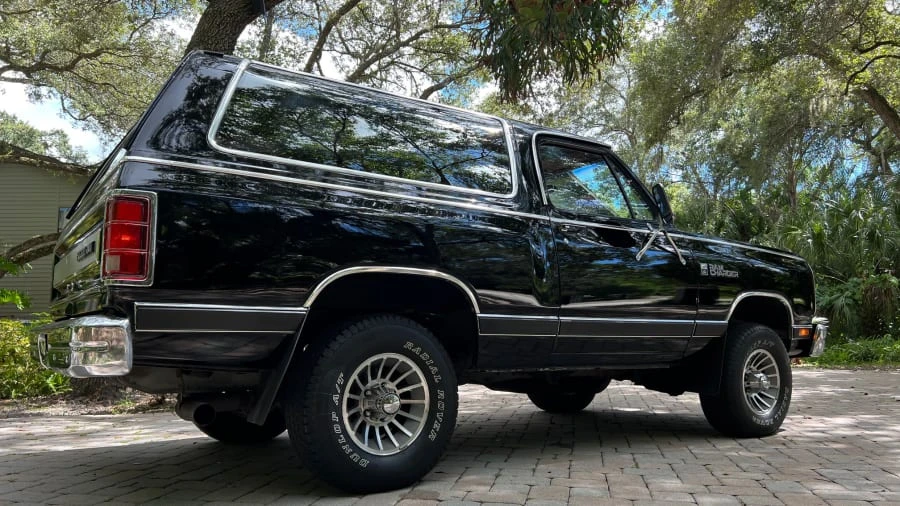 1987 Dodge Ramcharger - Image 30 of 31