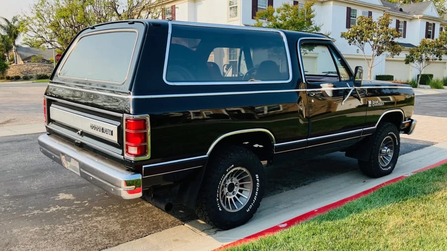 1987 Dodge Ramcharger - Image 8 of 20