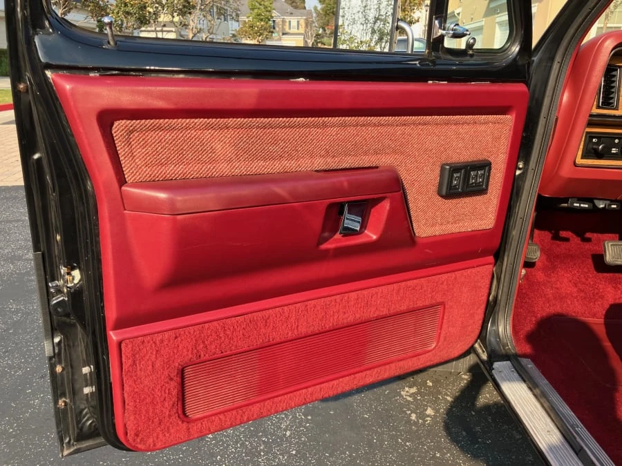 1987 Dodge Ramcharger - Image 11 of 20