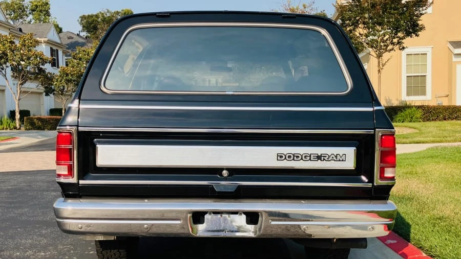 1987 Dodge Ramcharger - Image 5 of 20