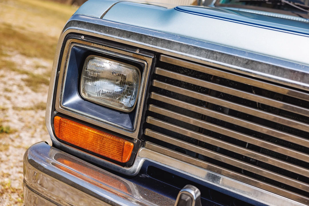 1987 Dodge Ramcharger - Image 13 of 31