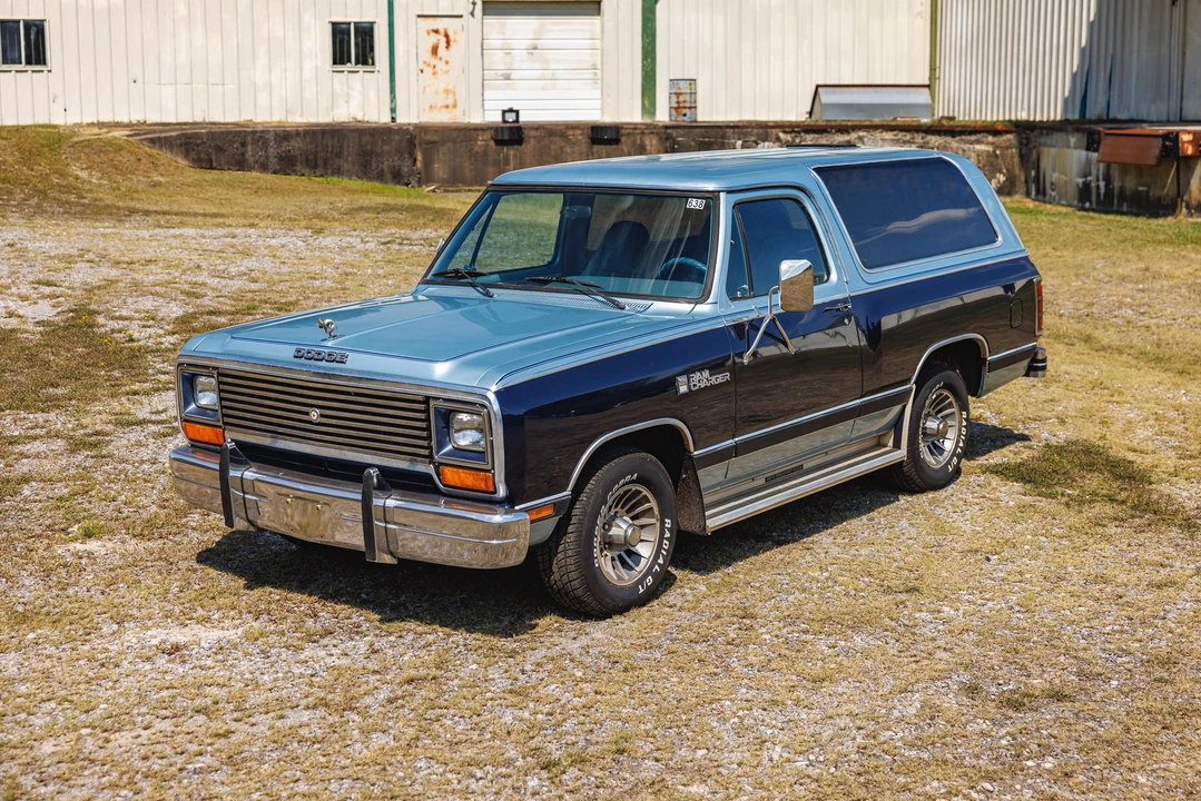 1987 Dodge Ramcharger - Image 2 of 31