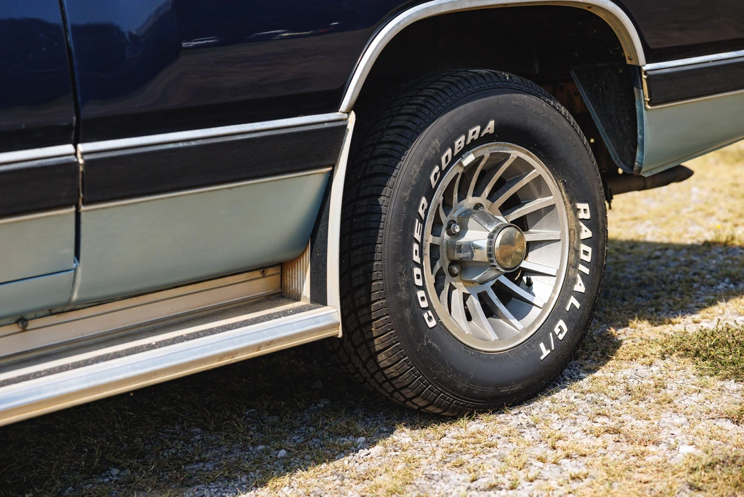 1987 Dodge Ramcharger - Image 26 of 31