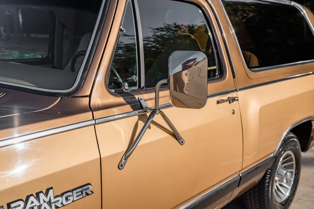 1987 Dodge Ramcharger - Image 26 of 31
