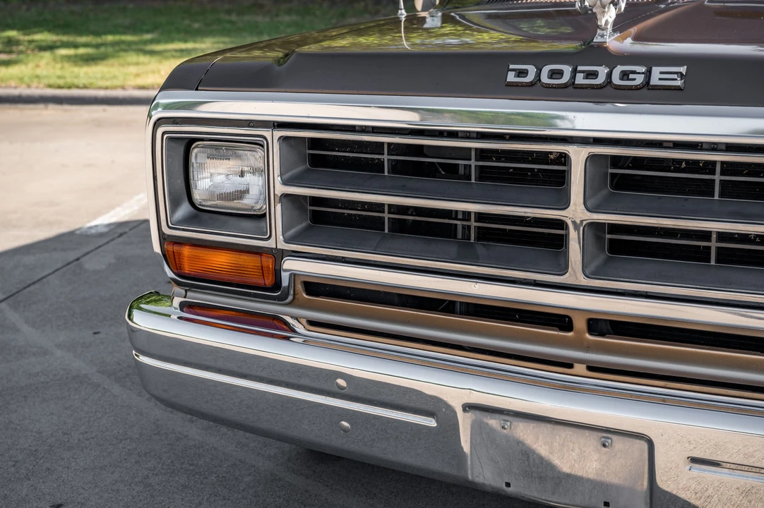1987 Dodge Ramcharger - Image 13 of 31